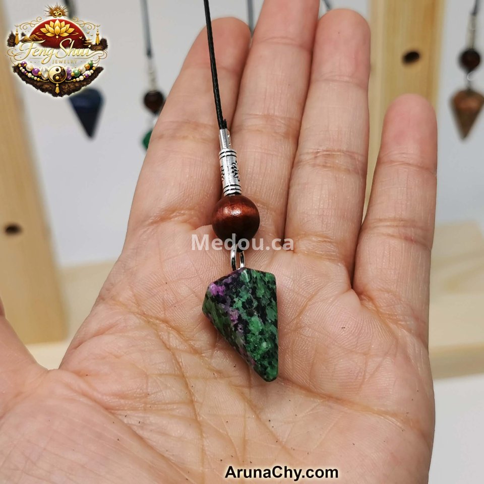 Dowsing Pendulums | Cowhide leather cord, guide and energetic preparation | Medou.ca